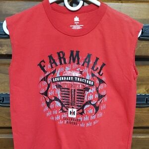 Case IH International Harvester Farmall T-shirt